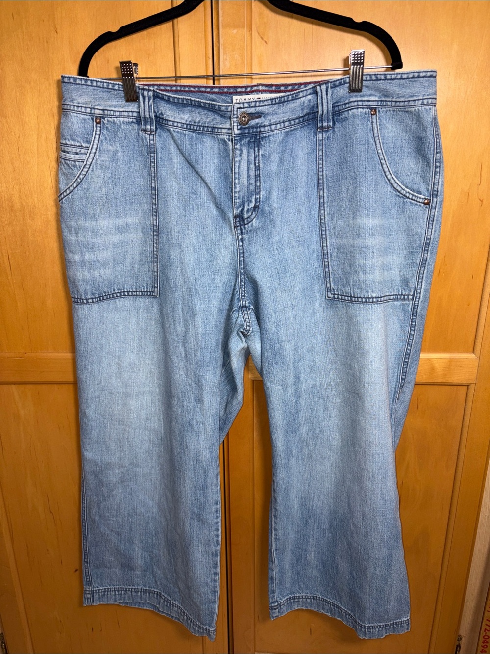 VTG Tommy Hilfiger Light Wash Cropped Wide-Leg Utility Jeans Women’s Size 18